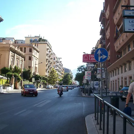 Notarbartolo Apartment